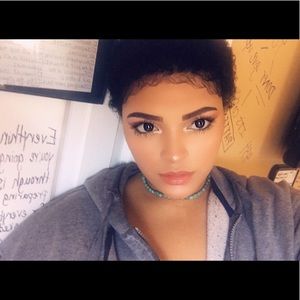 Meet your Posher, Alyza